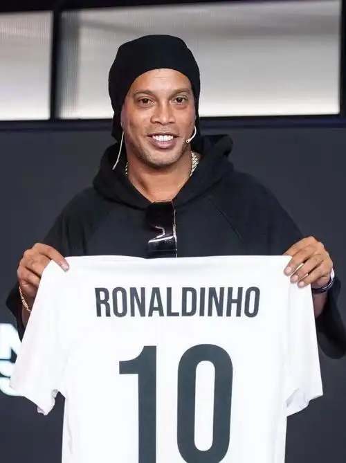 球员莱安德 球员莱安德