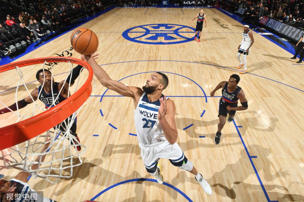 相较之下 相较之下